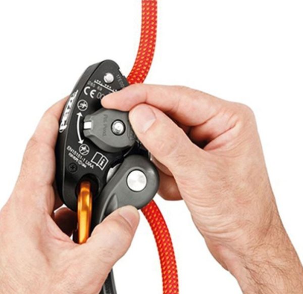 ابزار حمایت و فرود گیری گیری پتزل Petzl GRIGRI® Belay Device